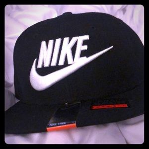 Adult unisex Nike hat